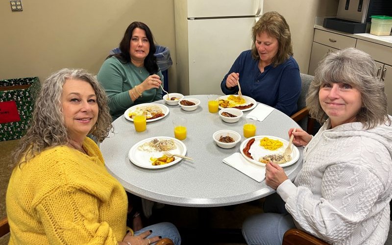 VASEY Facility Solutions – VASEY Team Gathered for an Early Thanksgiving Breakfast Celebration VASEY Facility Solutions - VASEY Team Gathered for an Early Thanksgiving Breakfast Celebration