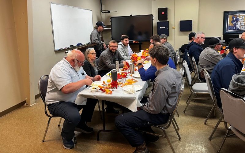 VASEY Facility Solutions – VASEY Team Gathered for an Early Thanksgiving Breakfast Celebration VASEY Facility Solutions - VASEY Team Gathered for an Early Thanksgiving Breakfast Celebration